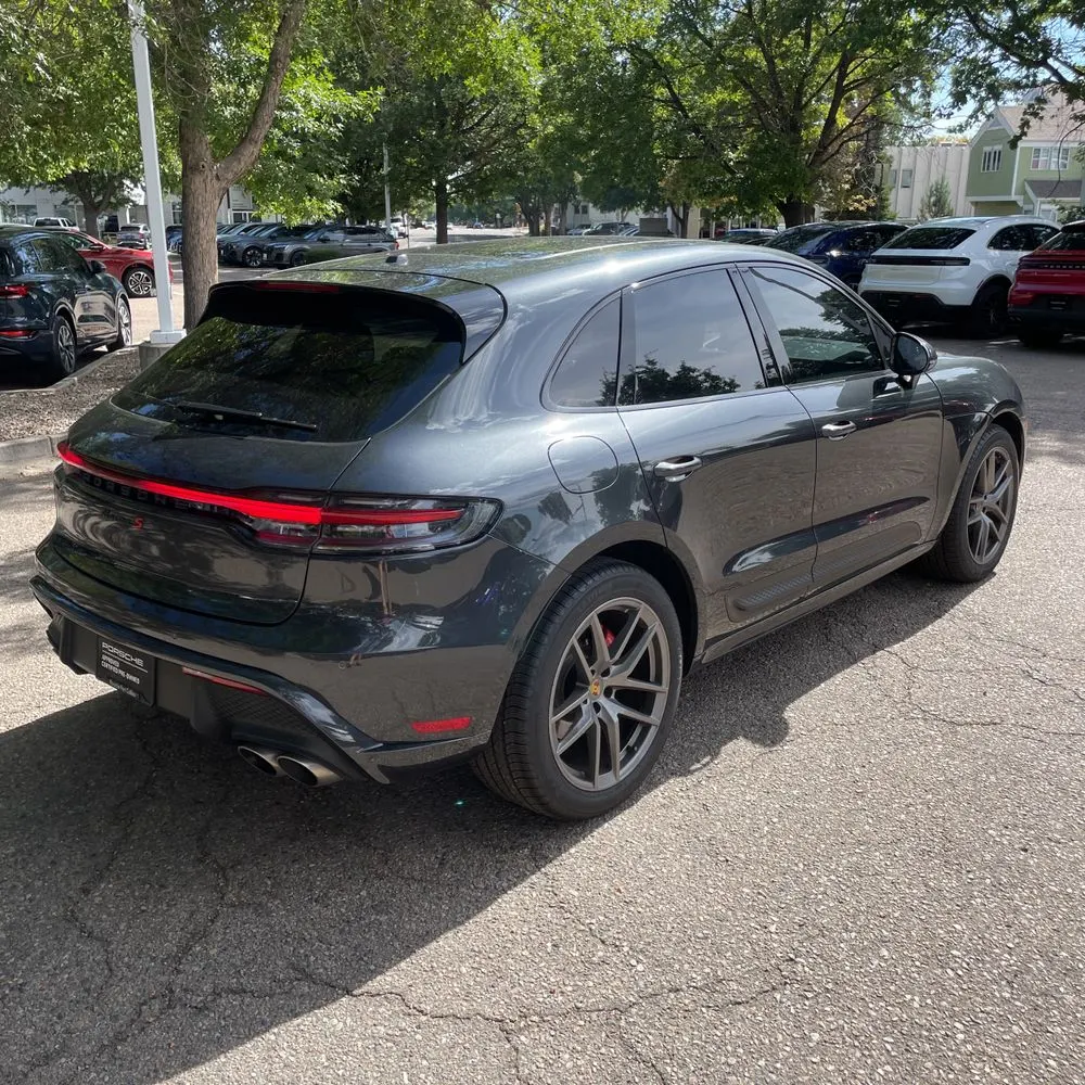 2022 Porsche Macan S