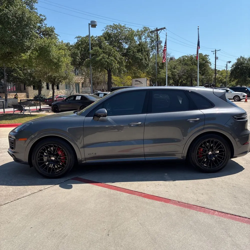 2023 Porsche Cayenne GTS