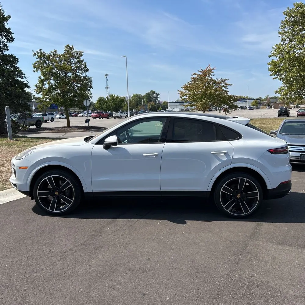 2022 Porsche Cayenne Coupe
