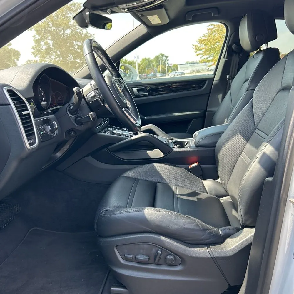 2022 Porsche Cayenne Coupe