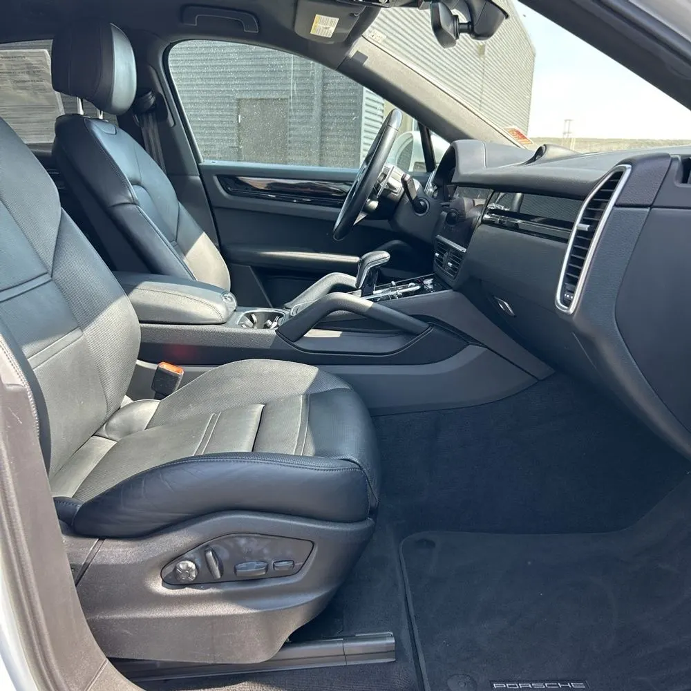 2022 Porsche Cayenne Coupe