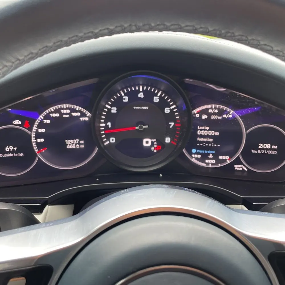 2023 Porsche Cayenne Platinum Edition