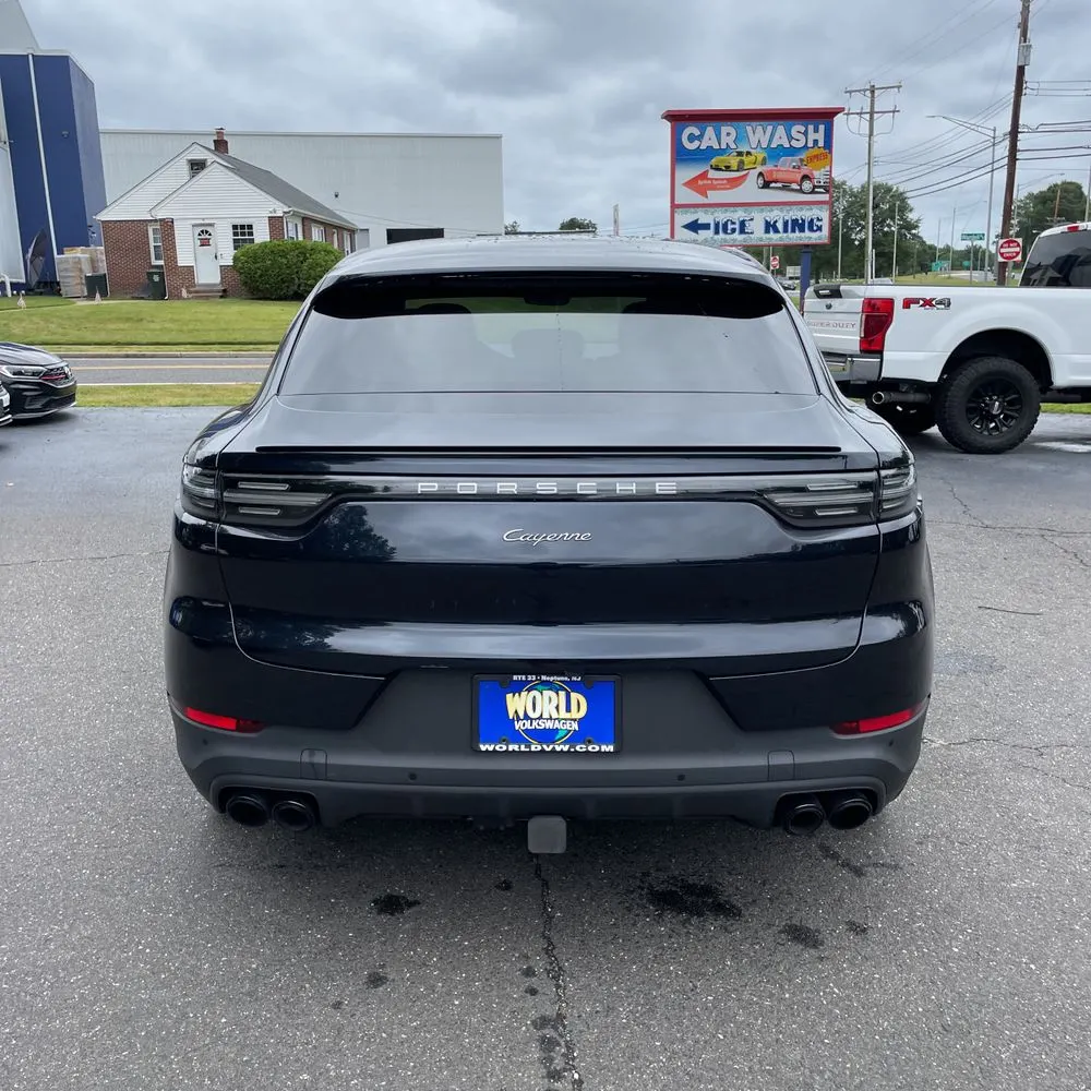 2023 Porsche Cayenne Platinum Edition