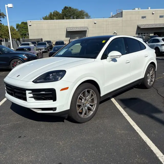 2024 Porsche Cayenne Coupe