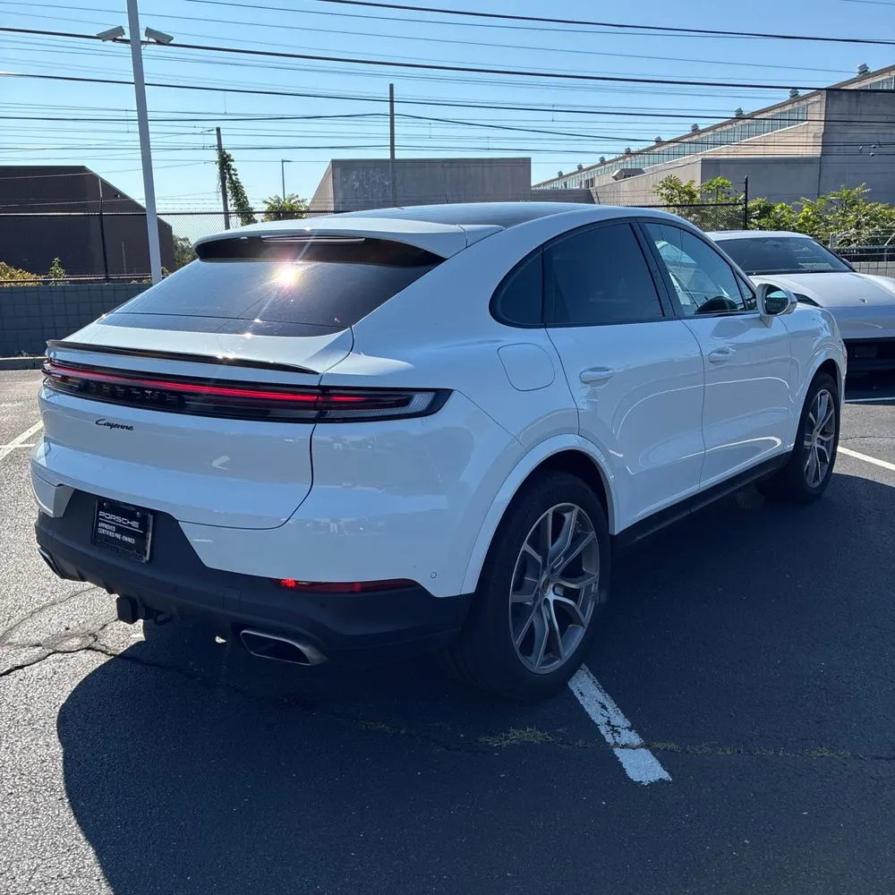 2024 Porsche Cayenne Coupe