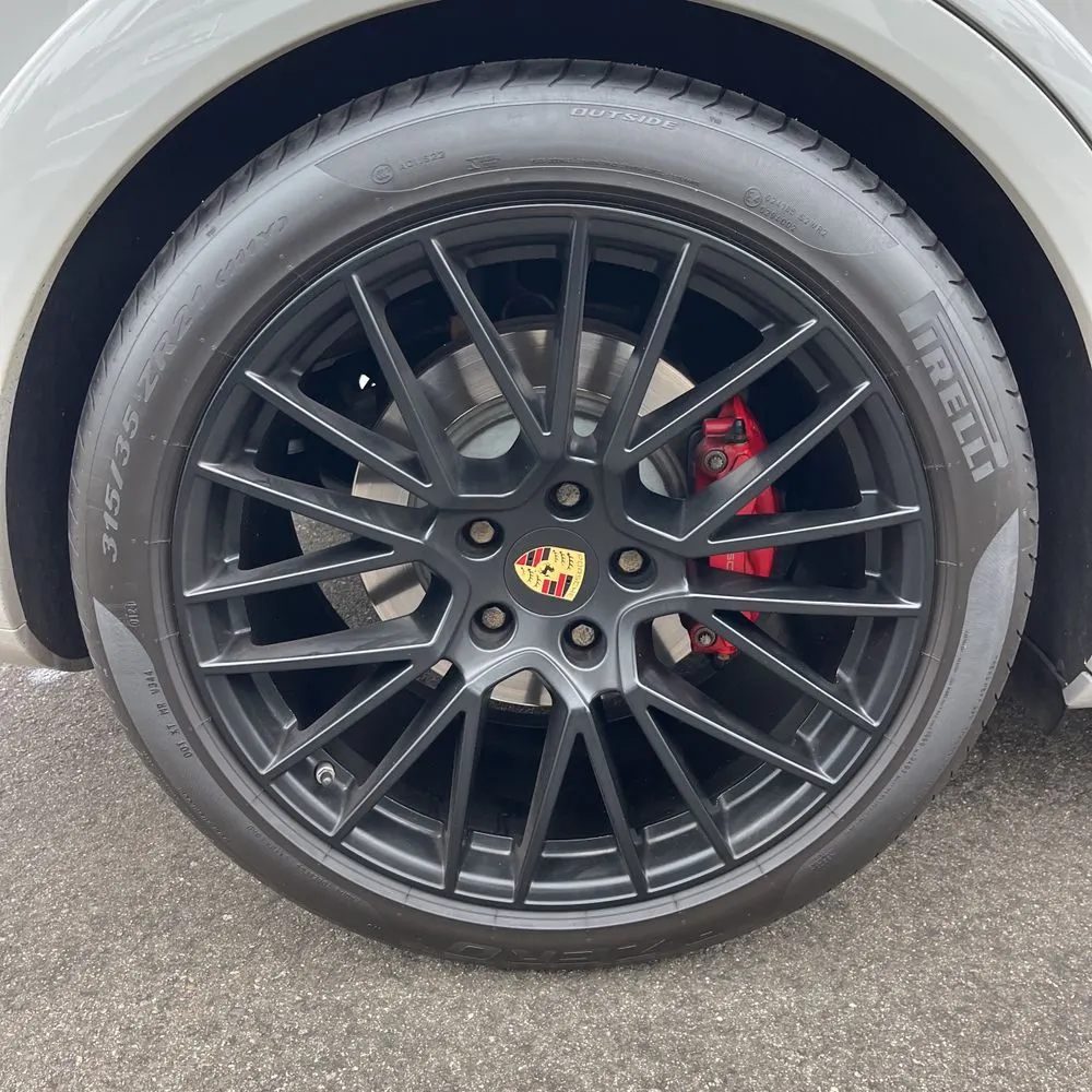 2021 Porsche Cayenne GTS