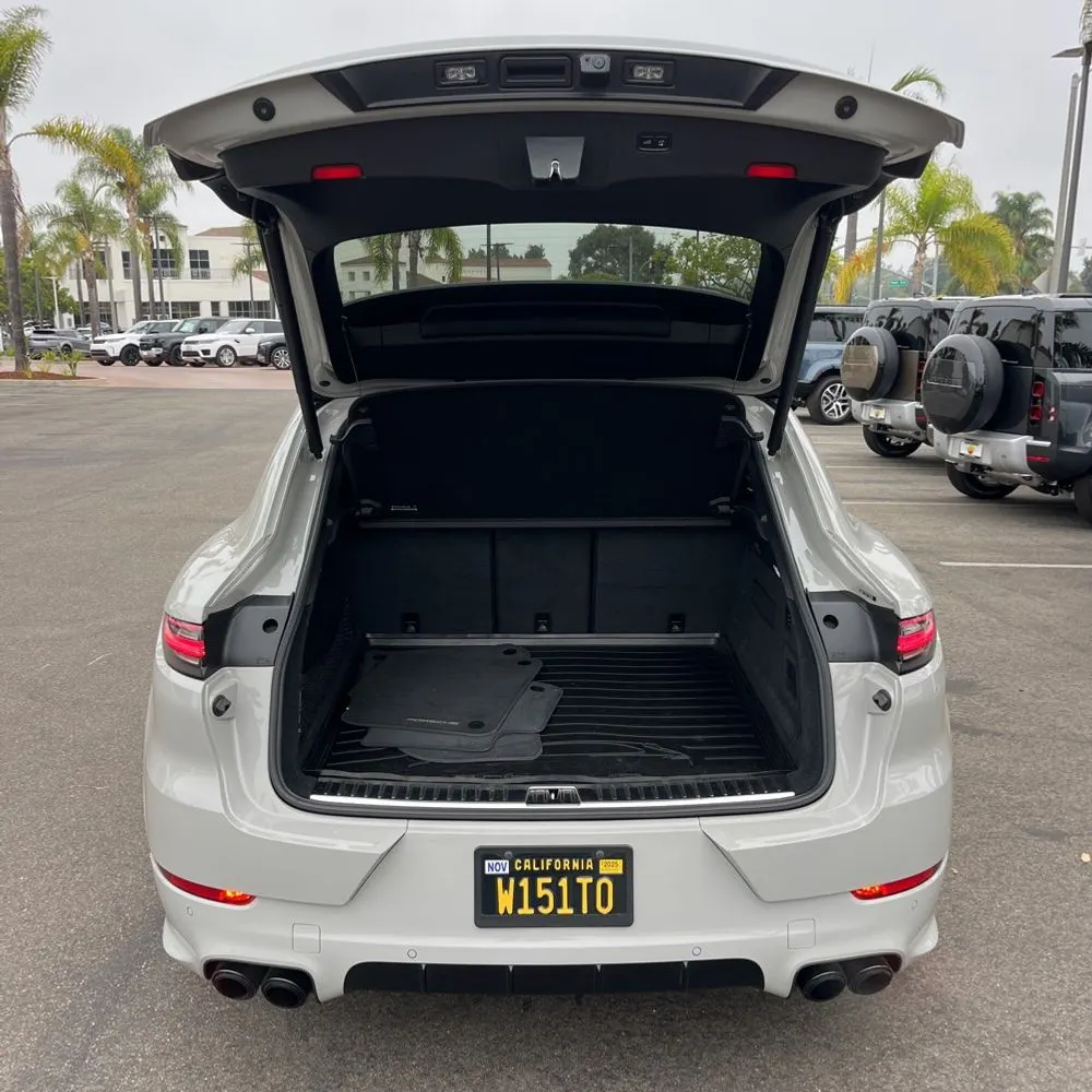 2021 Porsche Cayenne GTS
