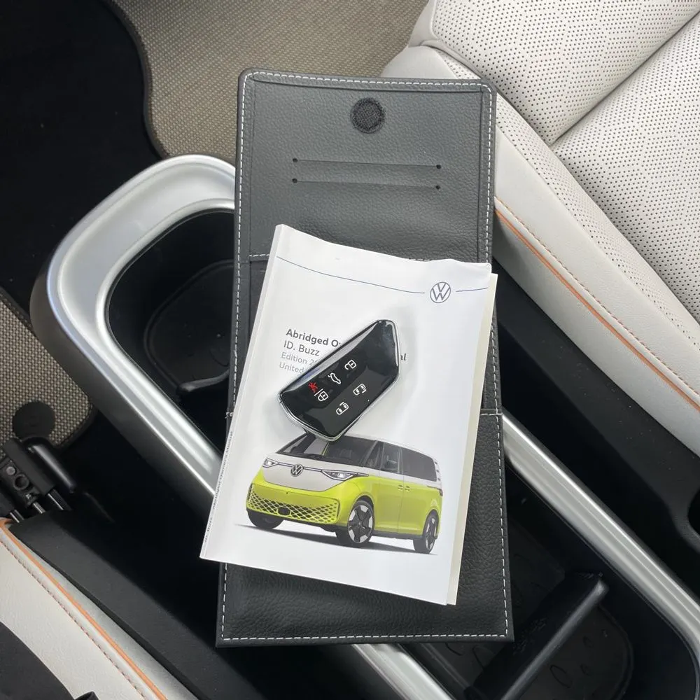 2025 Volkswagen ID Buzz  1st Edition 4Motion