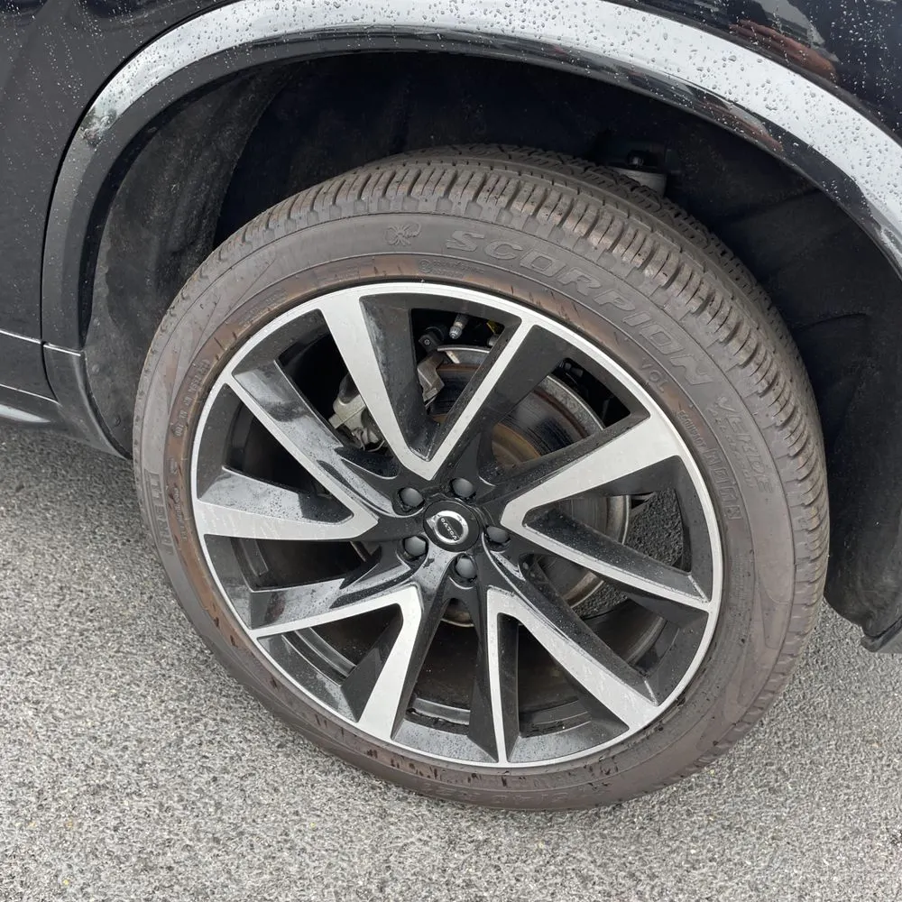 2024 Volvo XC90 B6 - Ultimate