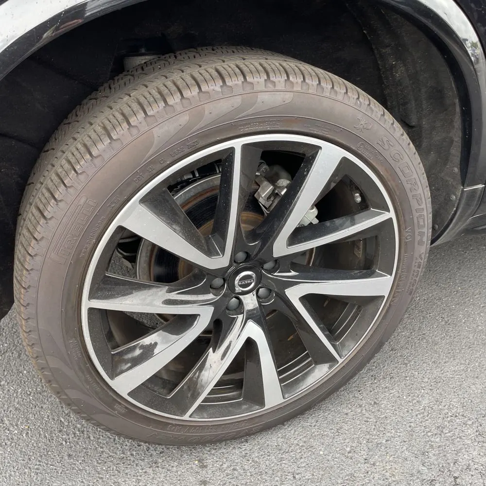 2024 Volvo XC90 B6 - Ultimate