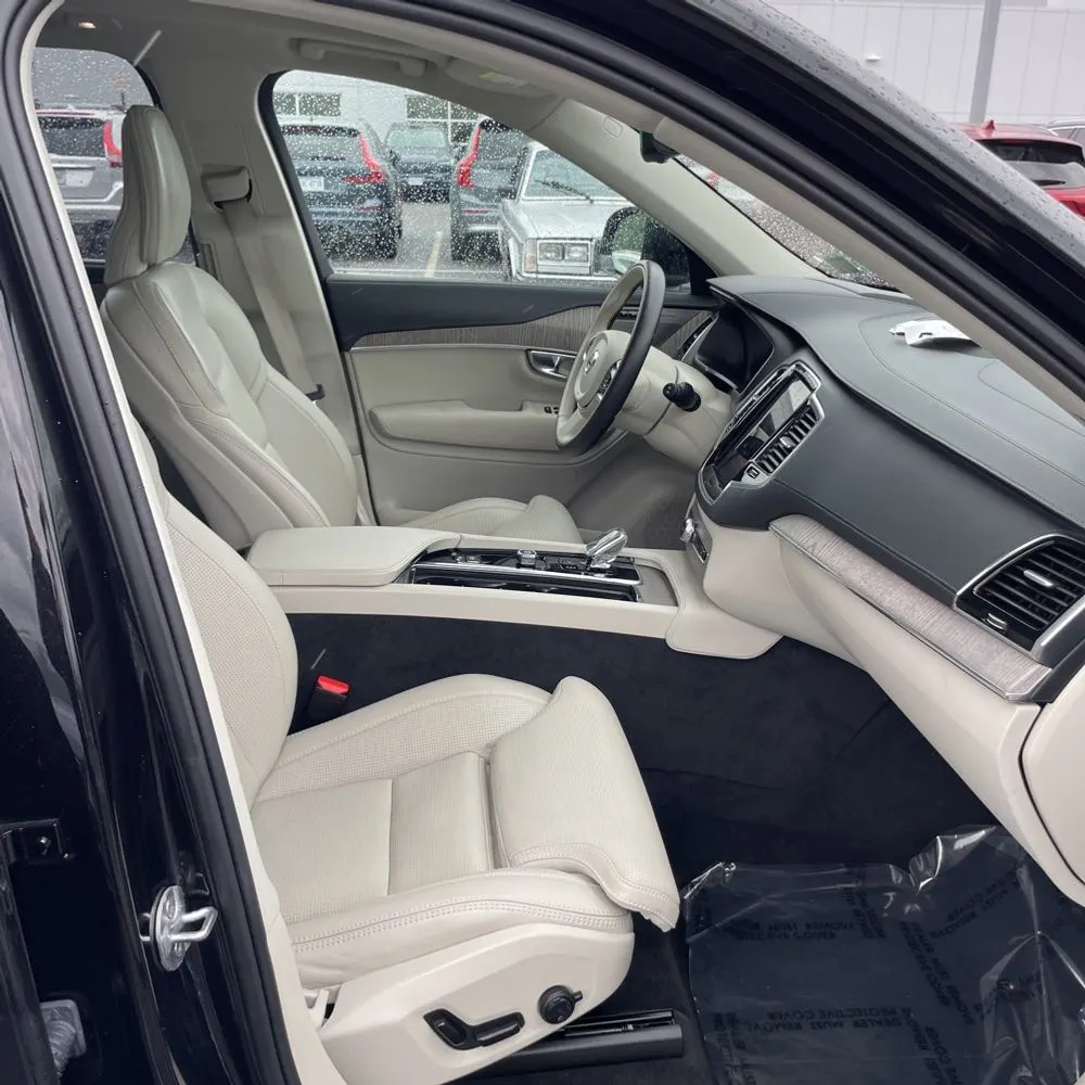 2024 Volvo XC90 B6 - Ultimate