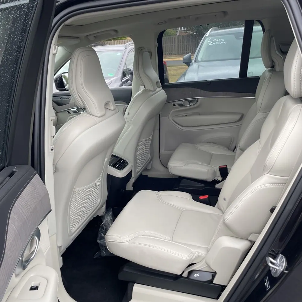 2024 Volvo XC90 B6 - Ultimate