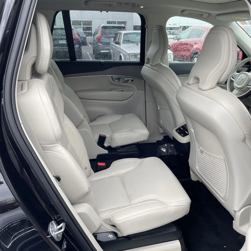 2024 Volvo XC90 B6 - Ultimate
