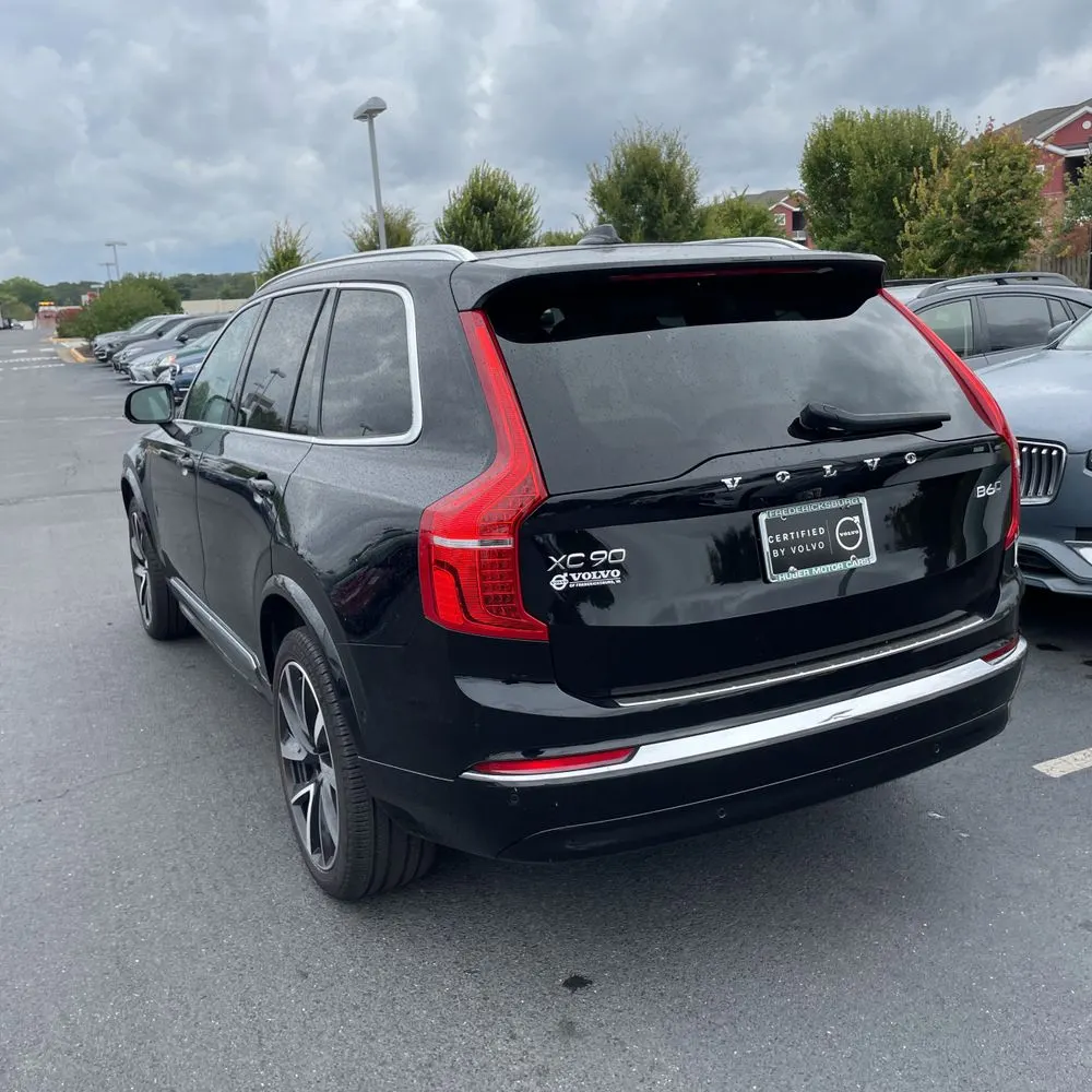 2024 Volvo XC90 B6 - Ultimate