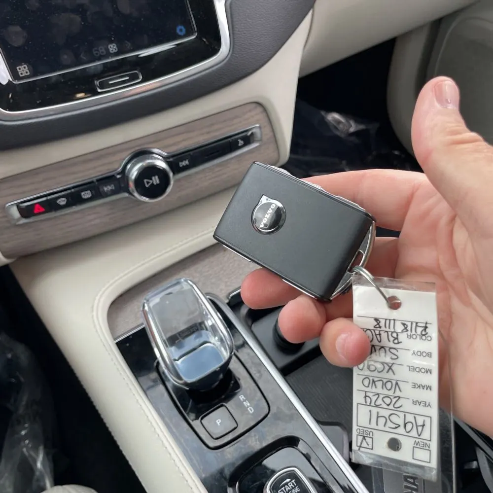 2024 Volvo XC90 B6 - Ultimate
