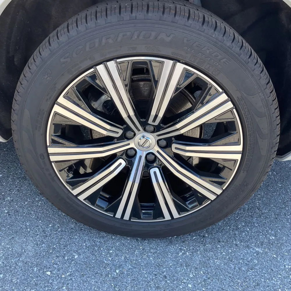 2024 Volvo XC90 B6 - Plus