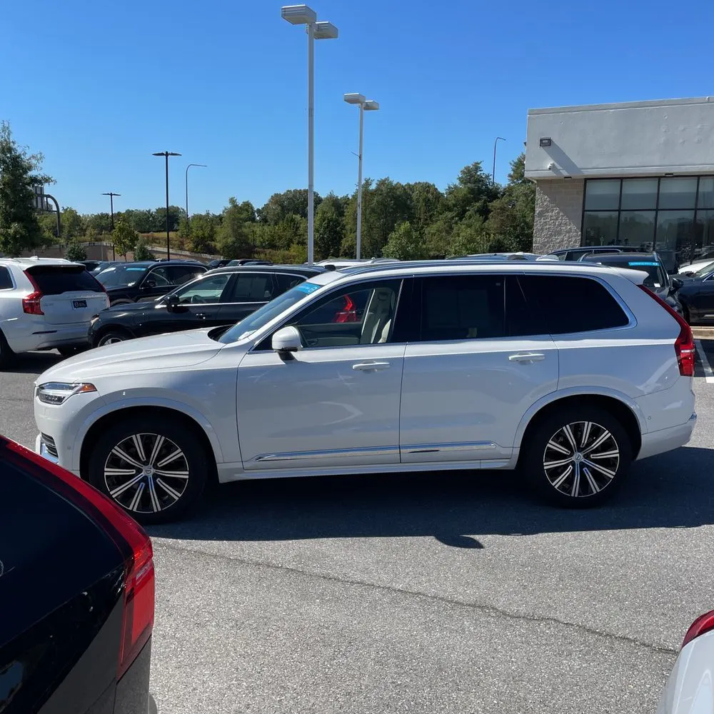 2024 Volvo XC90 B6 - Plus