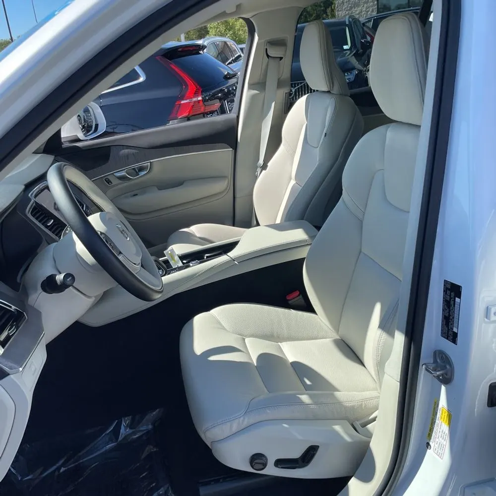 2024 Volvo XC90 B6 - Plus