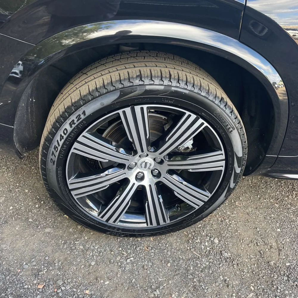 2025 Volvo XC90 B6 - Plus