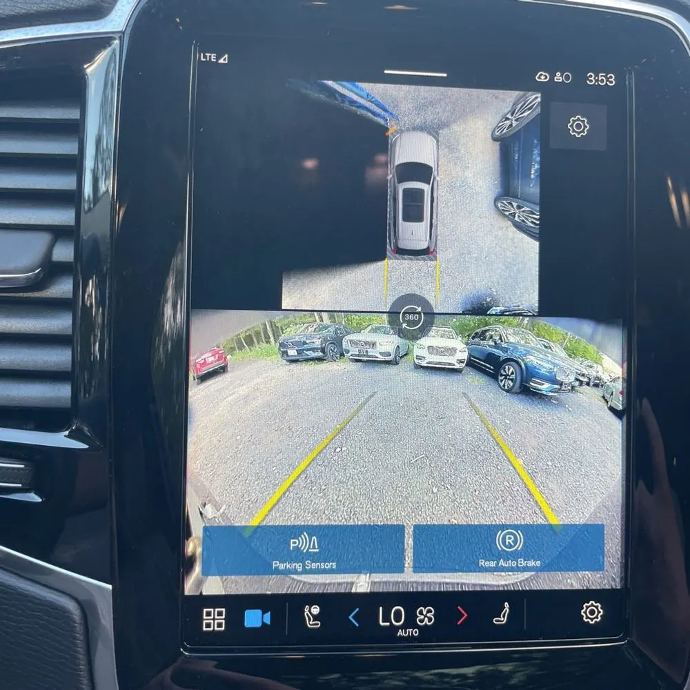2025 Volvo XC90 B6 - Plus