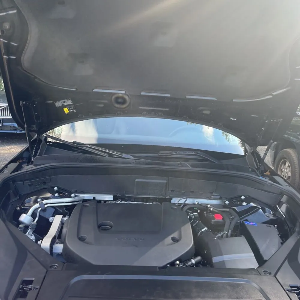 2025 Volvo XC90 B6 - Plus