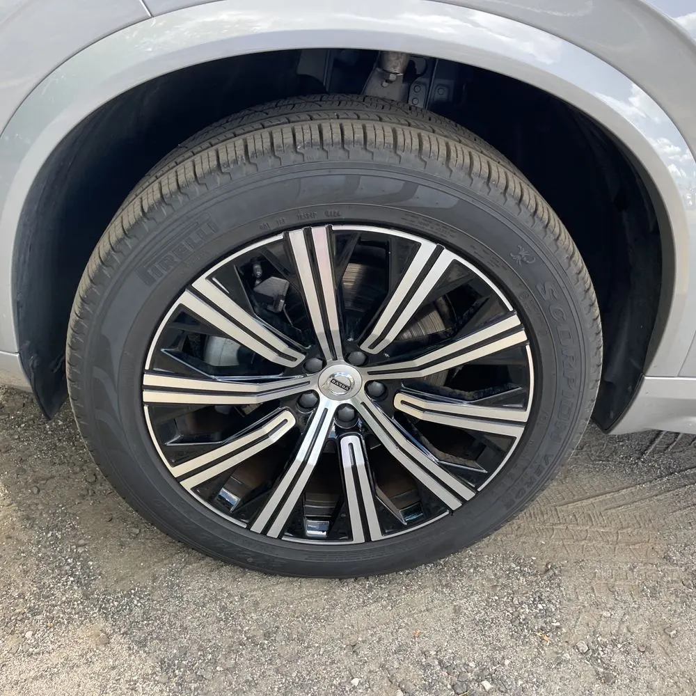 2025 Volvo XC90 2025.5 B6 - Plus