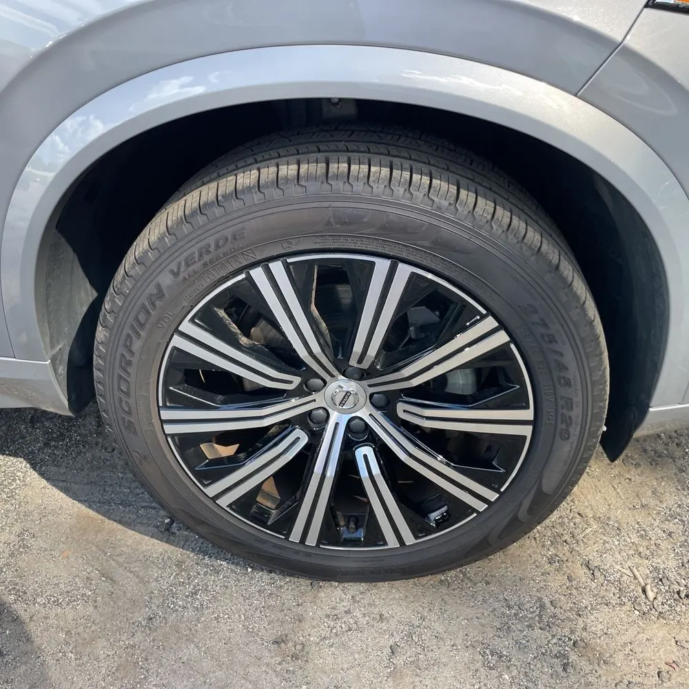 2025 Volvo XC90 2025.5 B6 - Plus