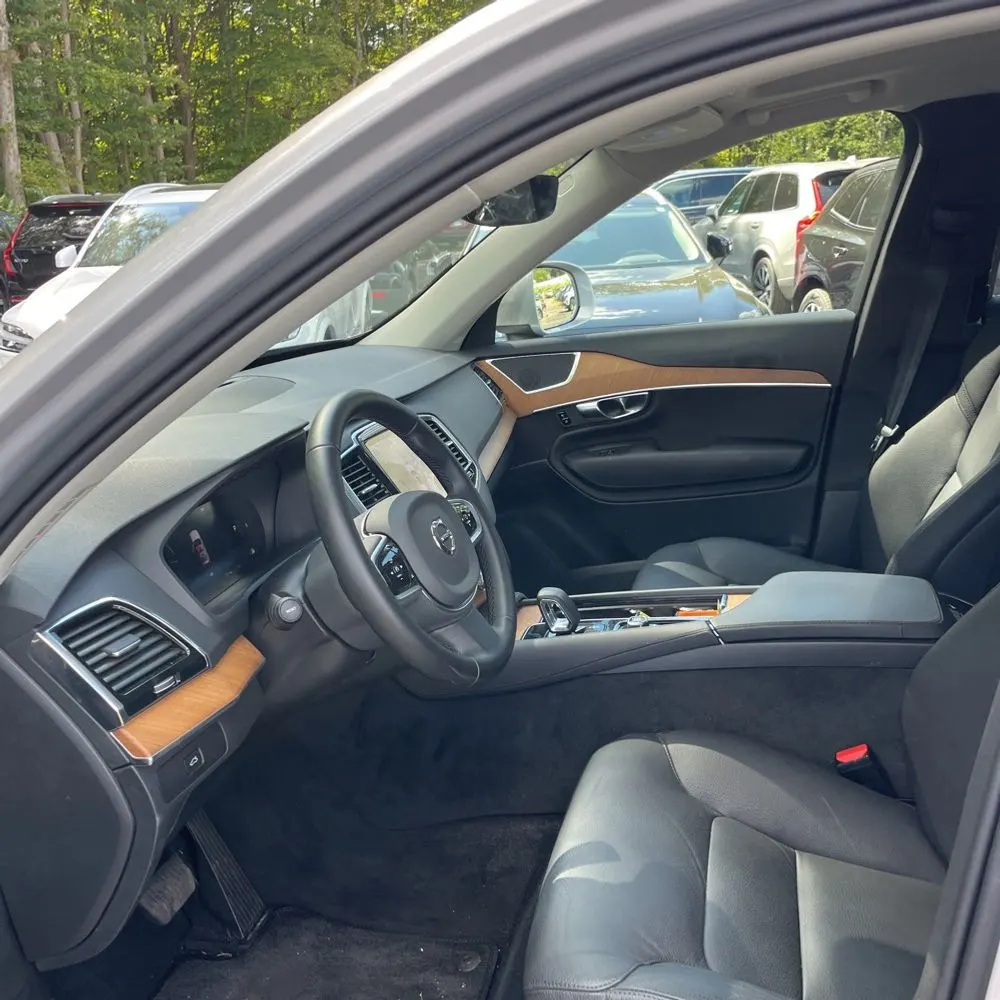 2025 Volvo XC90 2025.5 B6 - Plus