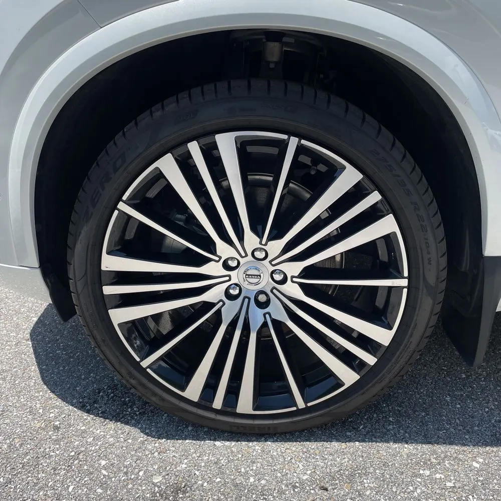 2025 Volvo XC90 B6 - Ultra