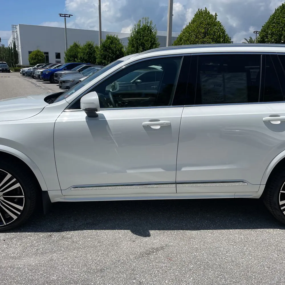 2025 Volvo XC90 B6 - Ultra
