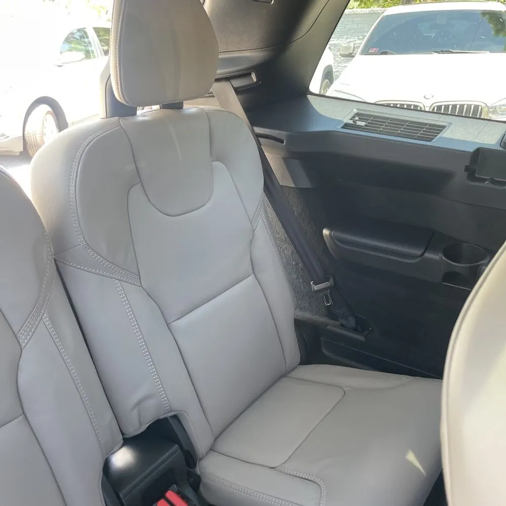 2025 Volvo XC90 B6 - Ultra