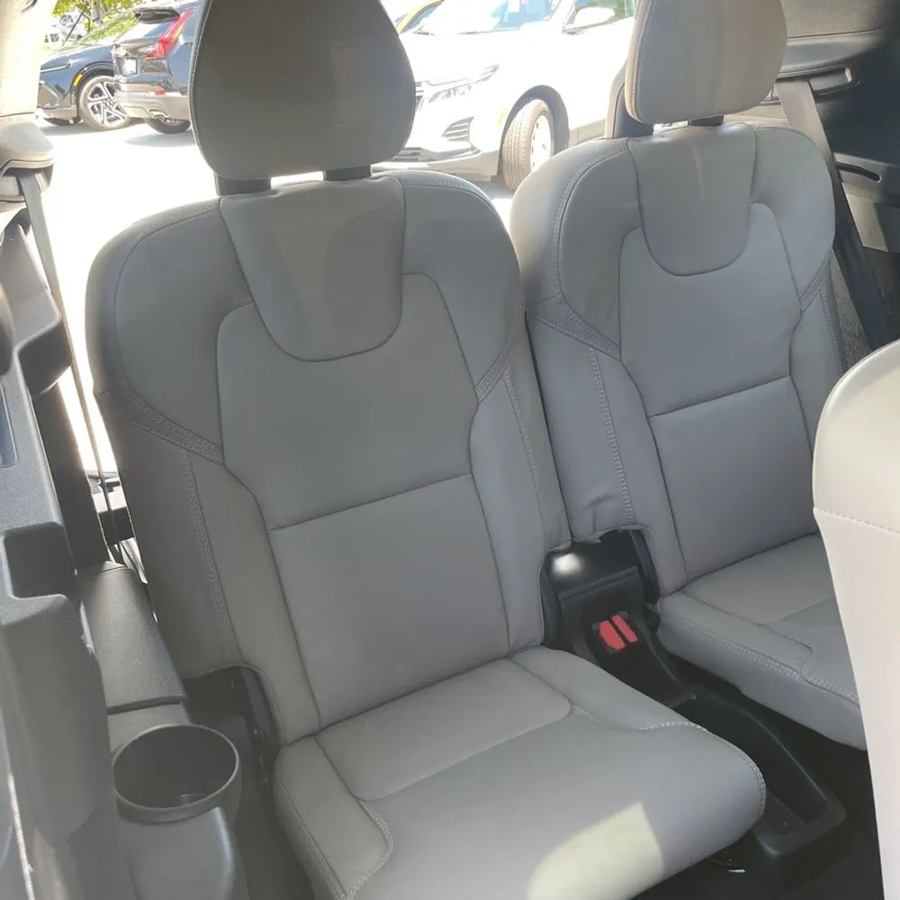 2025 Volvo XC90 B6 - Ultra