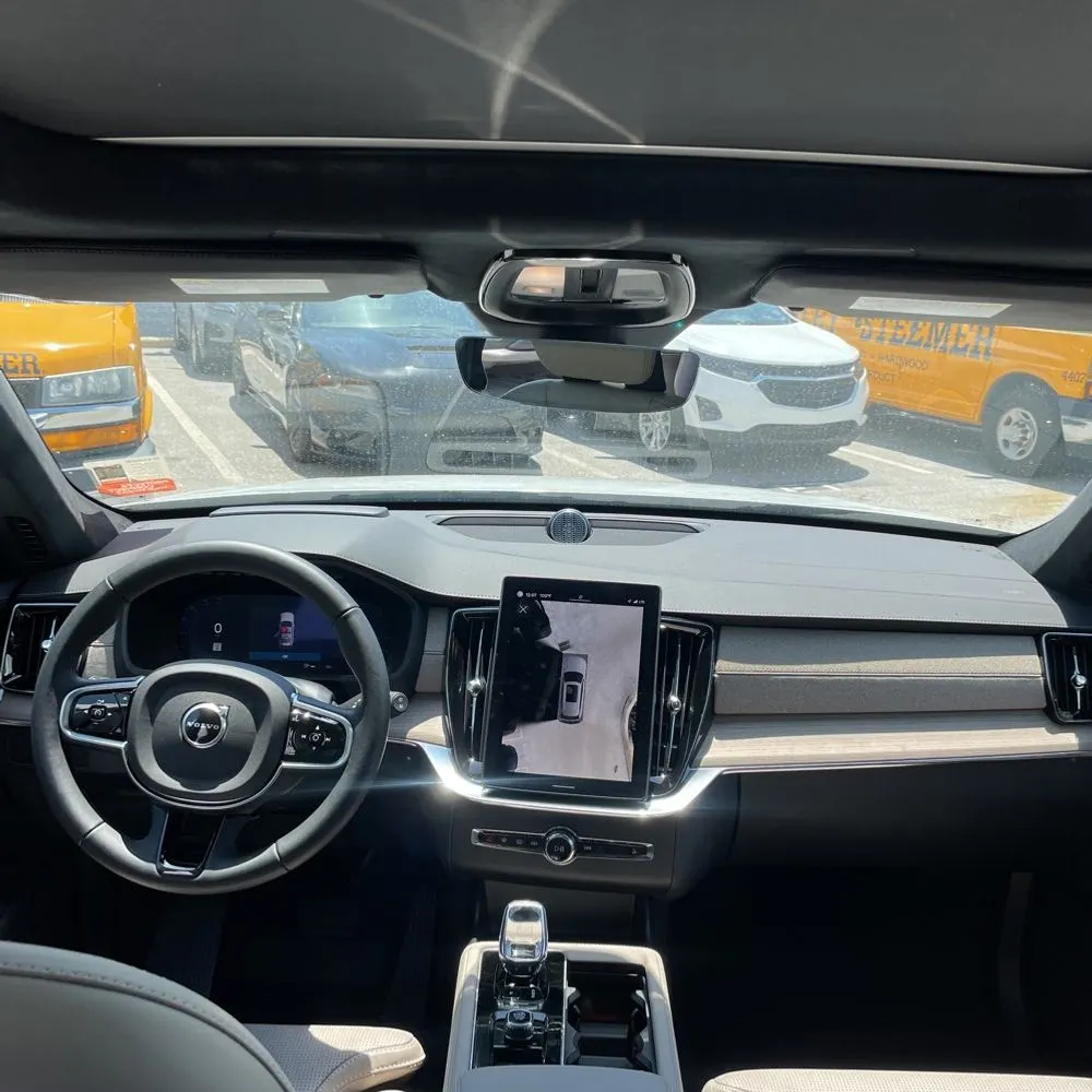 2025 Volvo XC90 B6 - Ultra