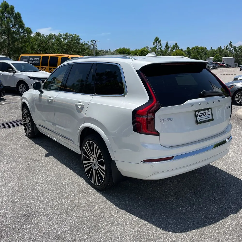 2025 Volvo XC90 B6 - Ultra