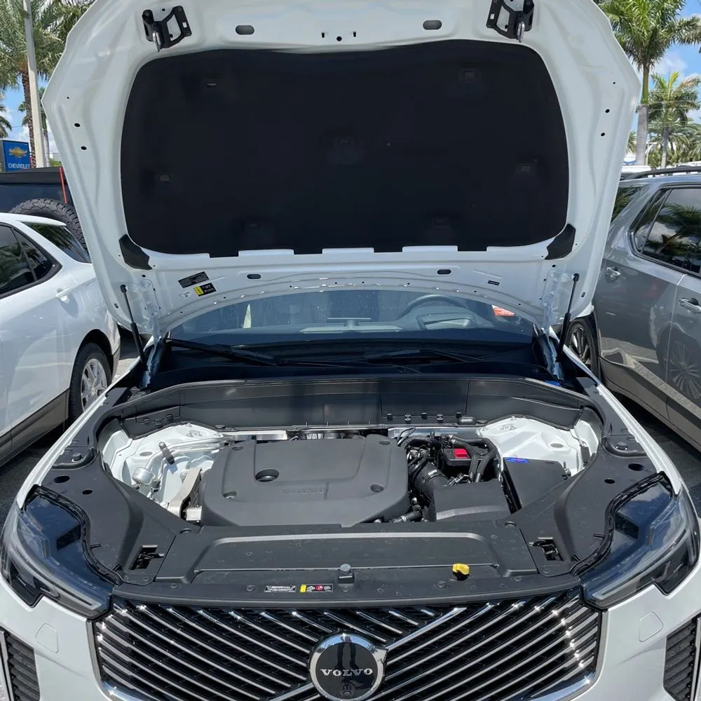 2025 Volvo XC90 B6 - Ultra