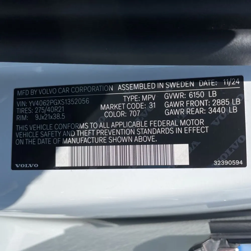 2025 Volvo XC90 B6 - Ultra