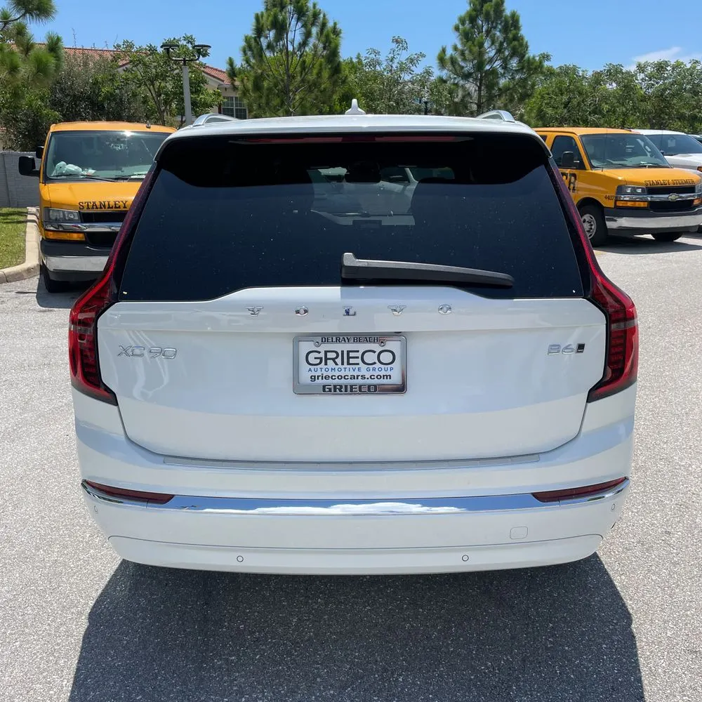 2025 Volvo XC90 B6 - Ultra