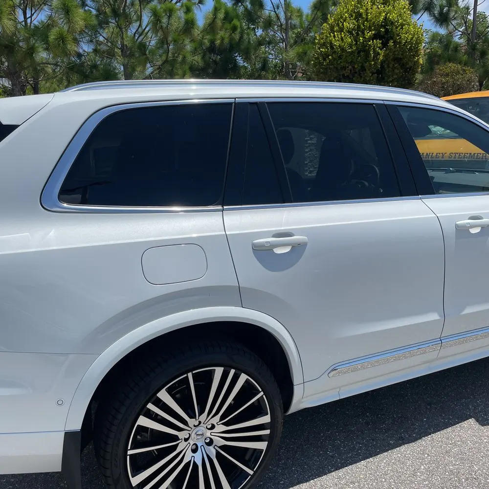 2025 Volvo XC90 B6 - Ultra