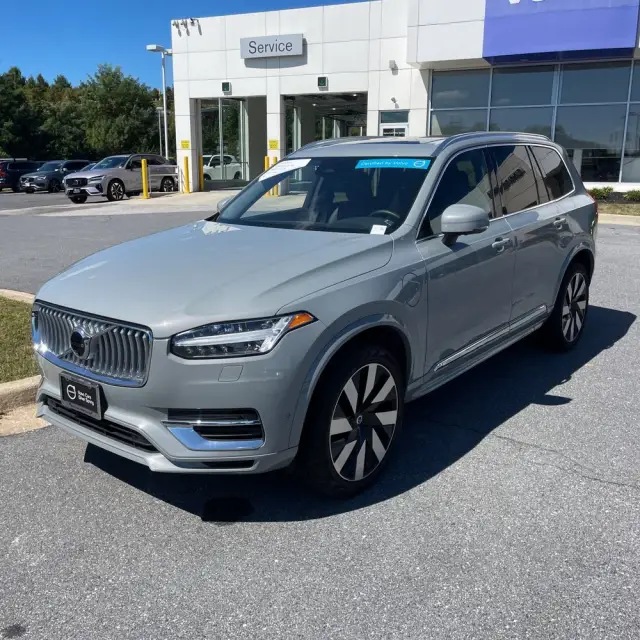 2024 Volvo XC90 T8 - Plus PHEV