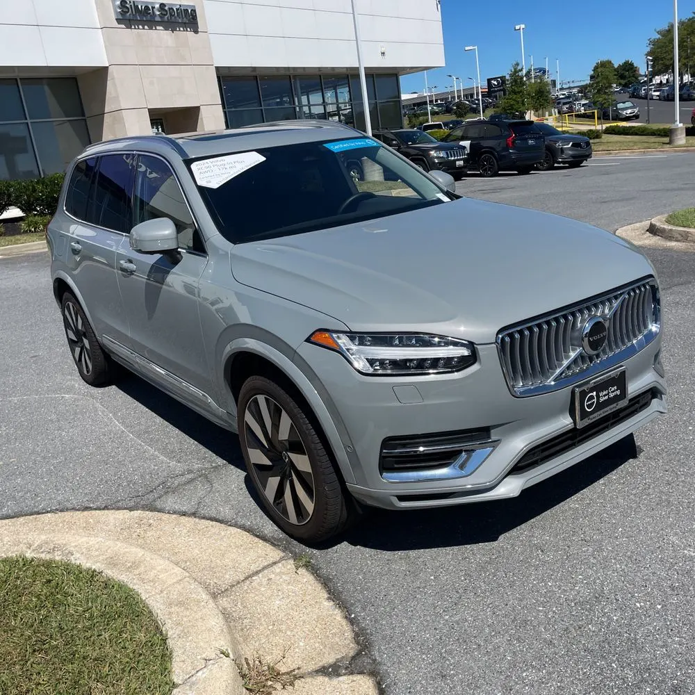 2024 Volvo XC90 T8 - Plus PHEV