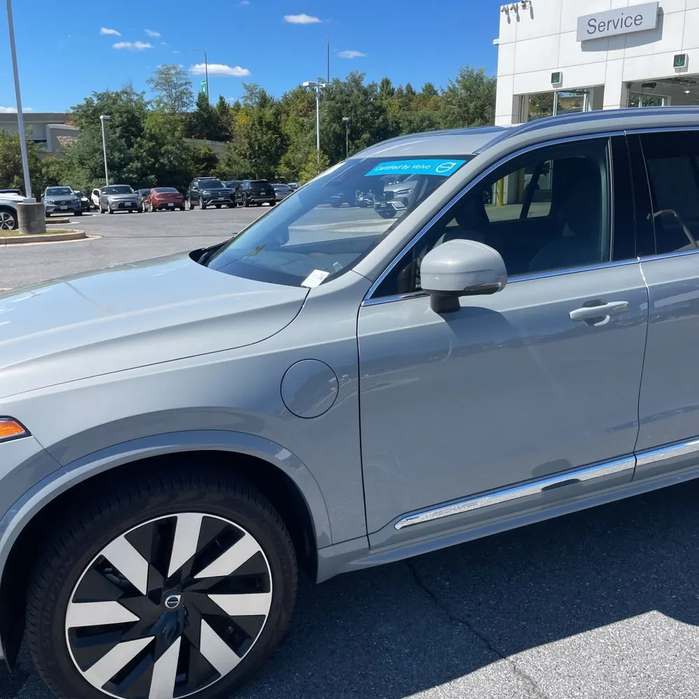 2024 Volvo XC90 T8 - Plus PHEV