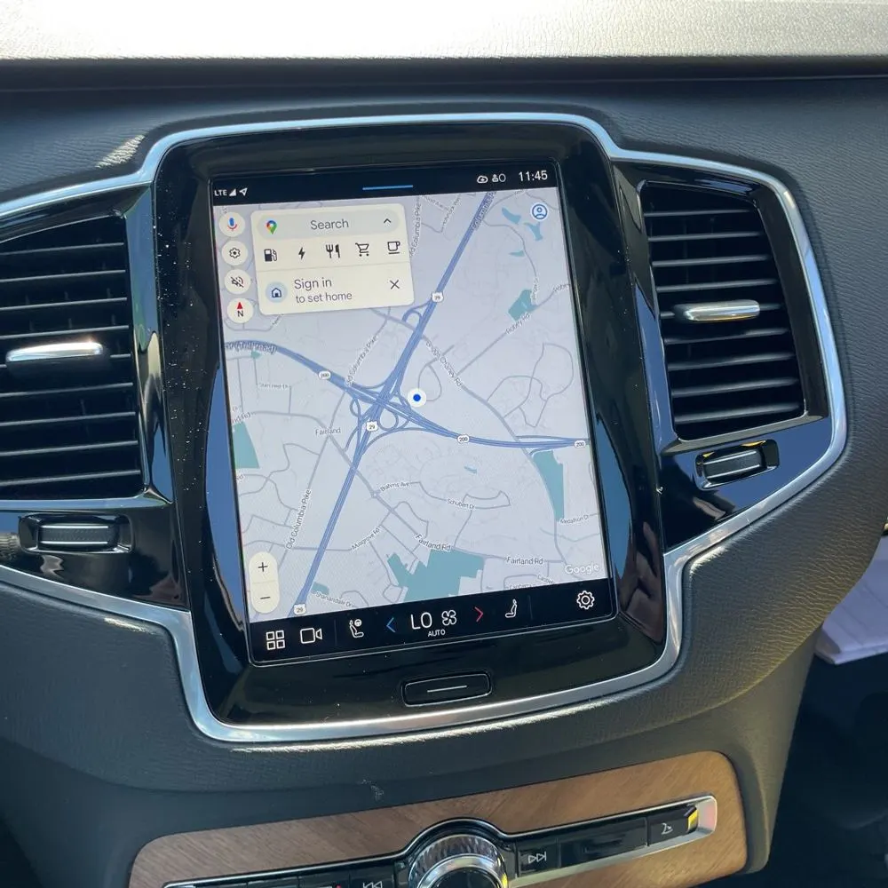 2024 Volvo XC90 T8 - Plus PHEV