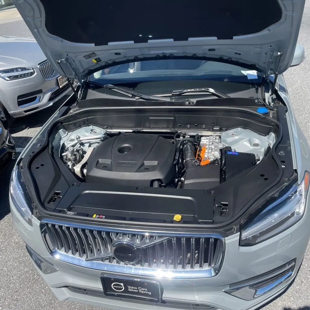 2024 Volvo XC90 T8 - Plus PHEV