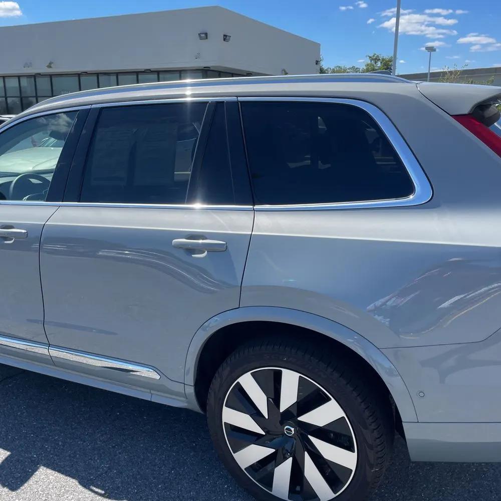 2024 Volvo XC90 T8 - Plus PHEV