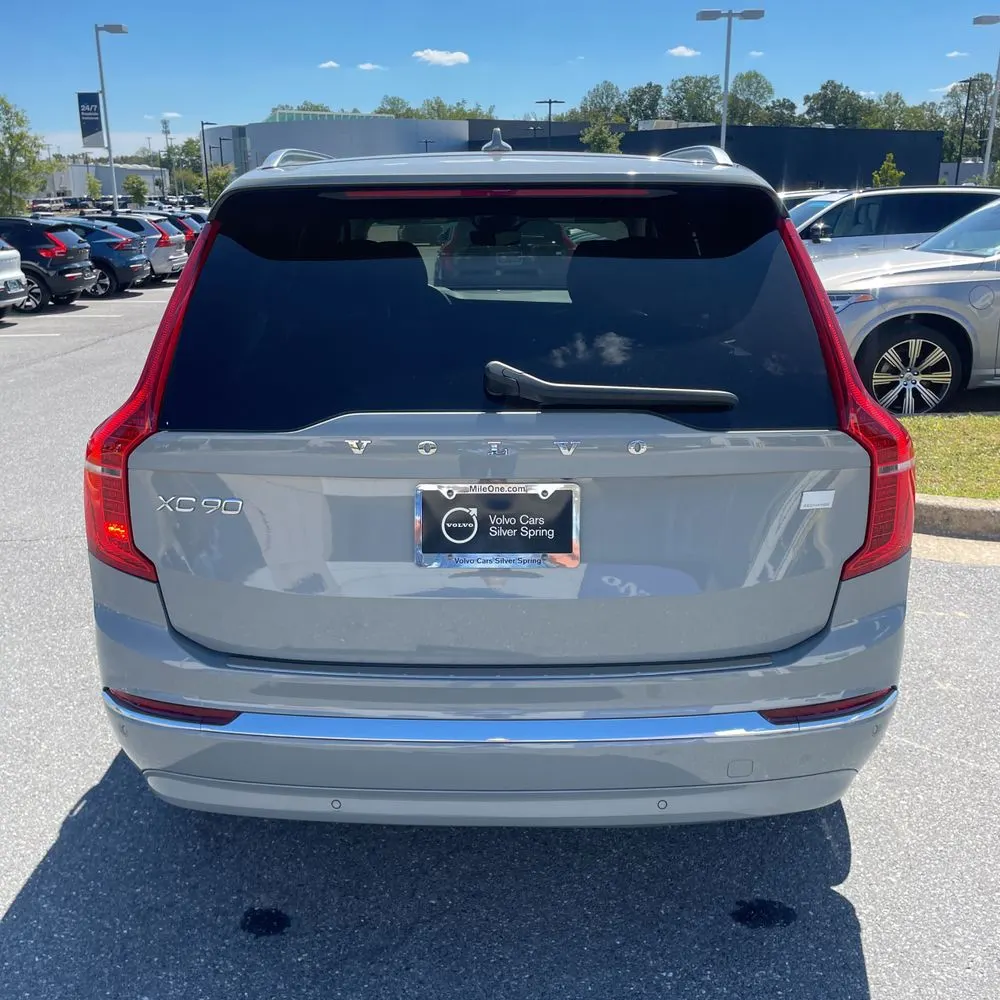 2024 Volvo XC90 T8 - Plus PHEV