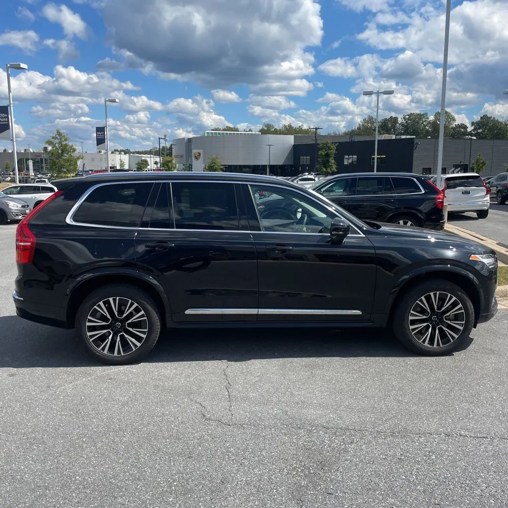 2024 Volvo XC90 T8 - Plus PHEV