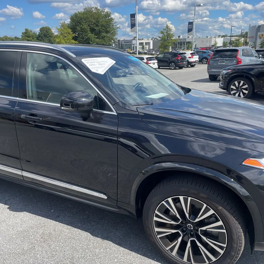 2024 Volvo XC90 T8 - Plus PHEV