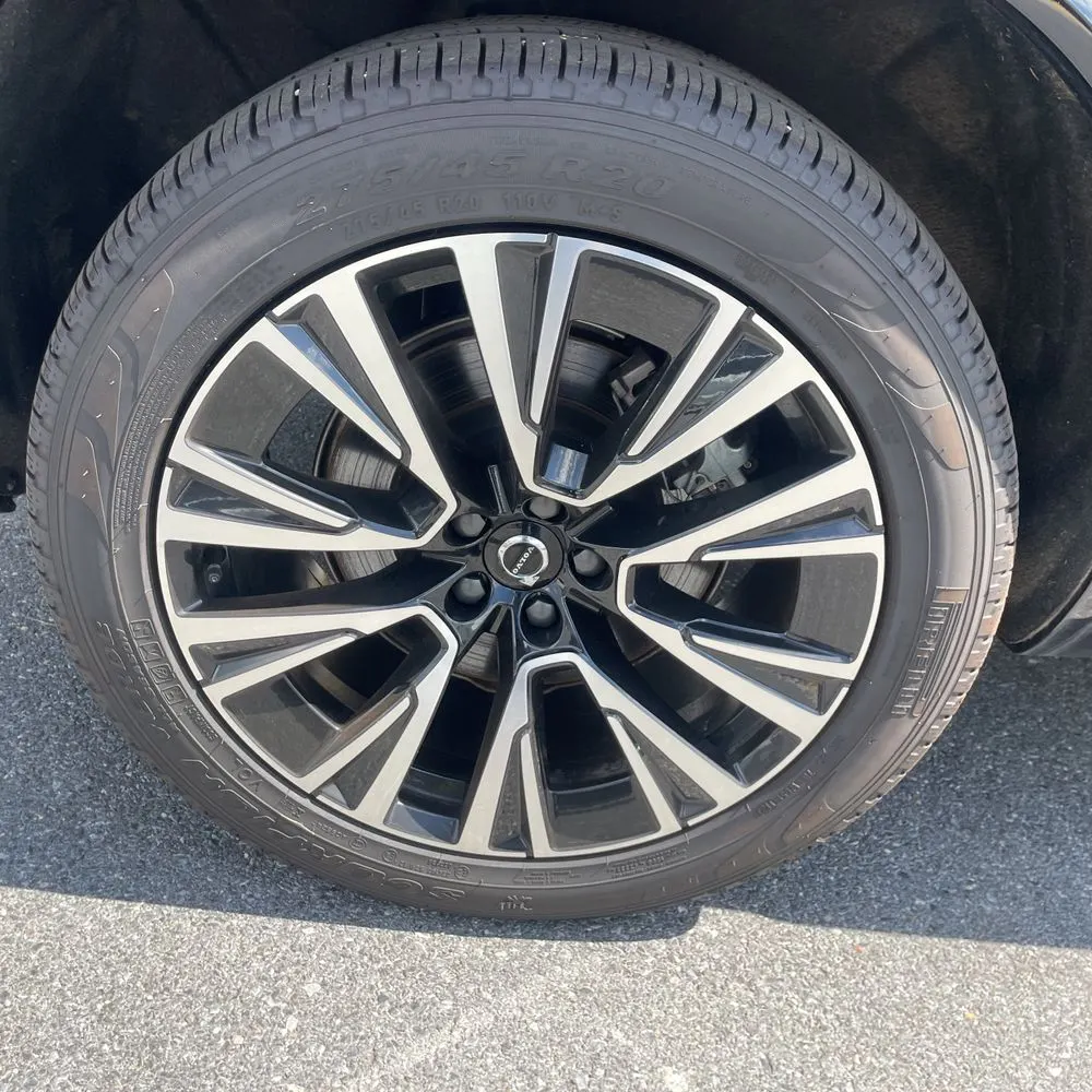 2024 Volvo XC90 T8 - Plus PHEV