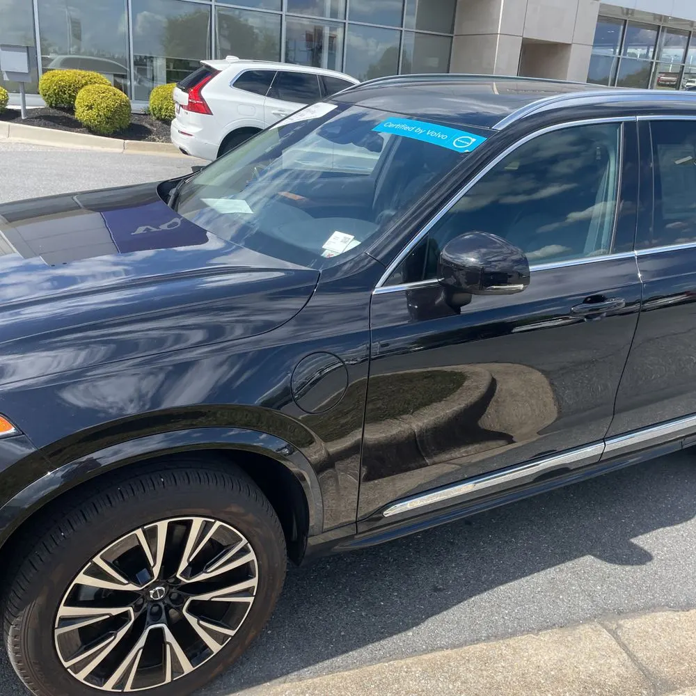 2024 Volvo XC90 T8 - Plus PHEV
