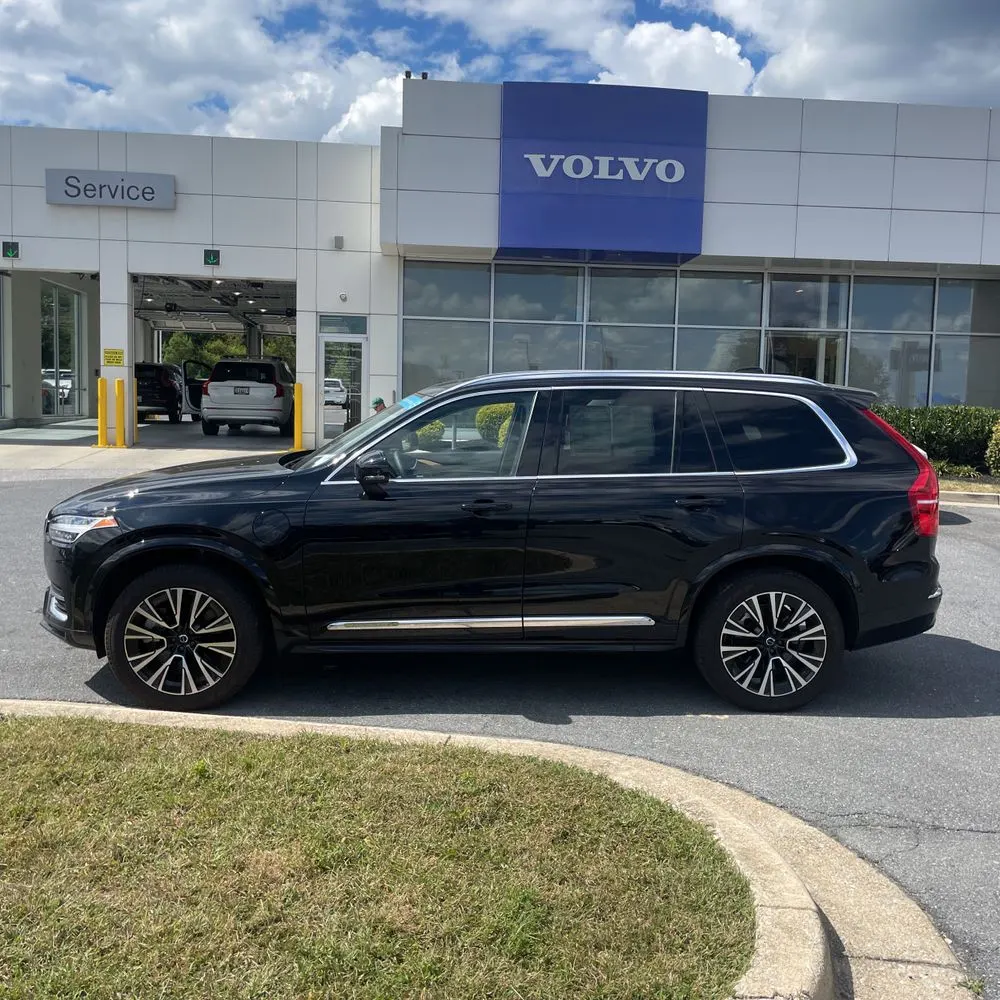 2024 Volvo XC90 T8 - Plus PHEV
